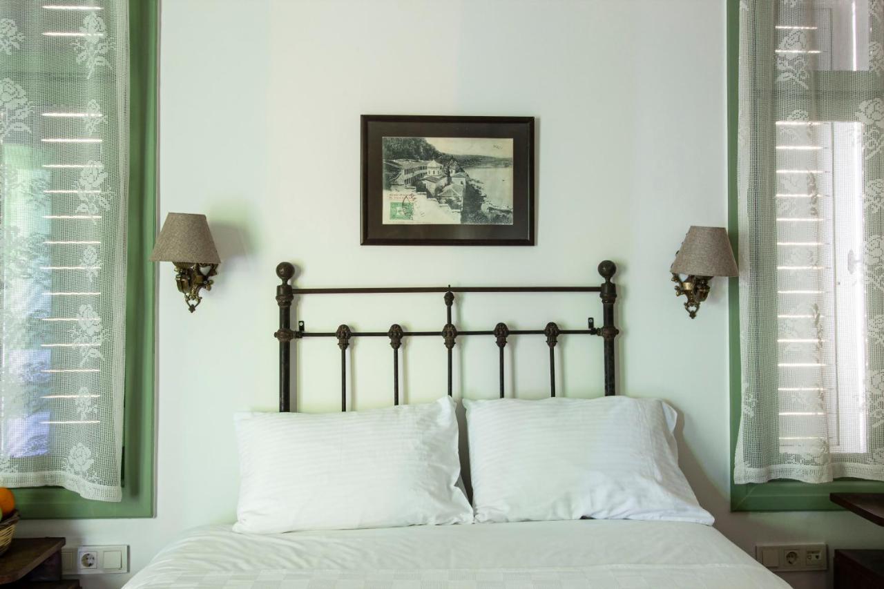 Opus 1910 Hotel ไอวาลิค ภายนอก รูปภาพ